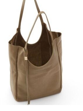 HOBO Aloe Leather Hobo Tote in Taupe